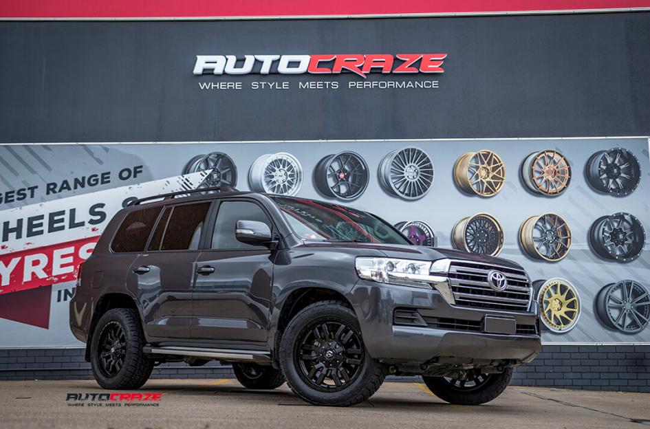 TOYOTA LANDCRUSIER SLEDGE MATTE BLACK